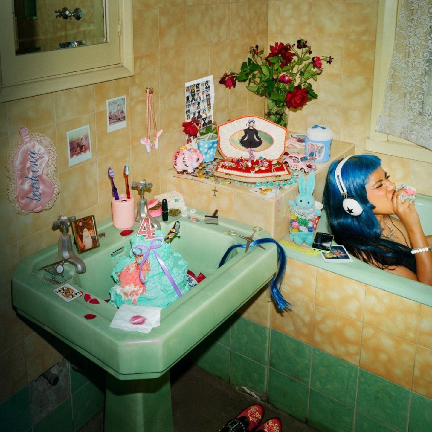 Vandal, Ecca - Looking For People To Unfollow