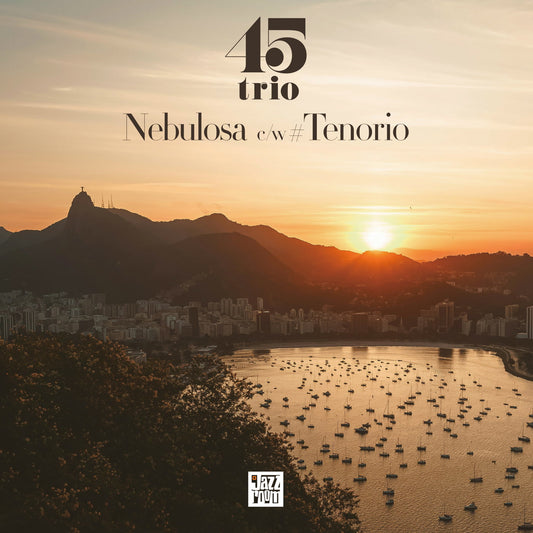 45 Trio - Nebulosa