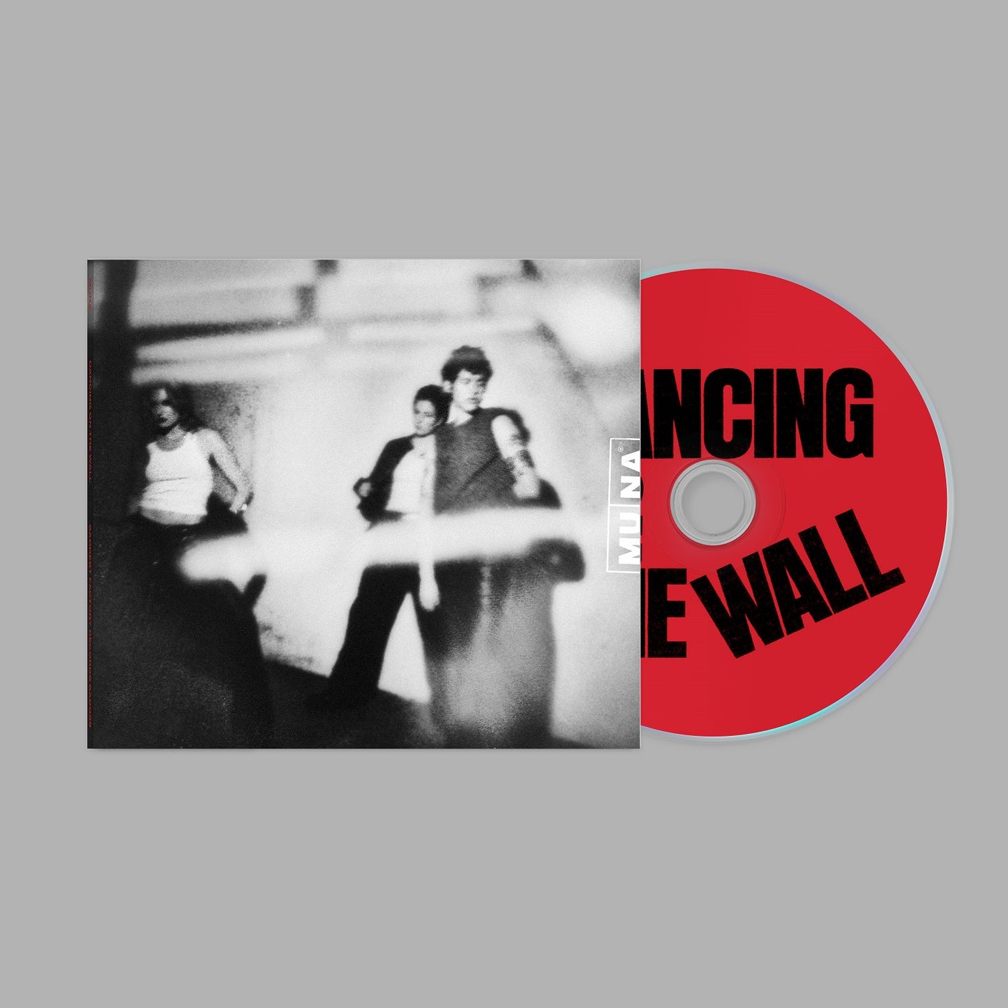 MUNA - Dancing On The Wall
